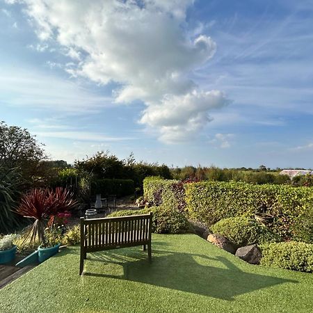 Golf & Family Chill Cottage, Hot-Tub, Beach 10 Min 科尔雷恩 外观 照片